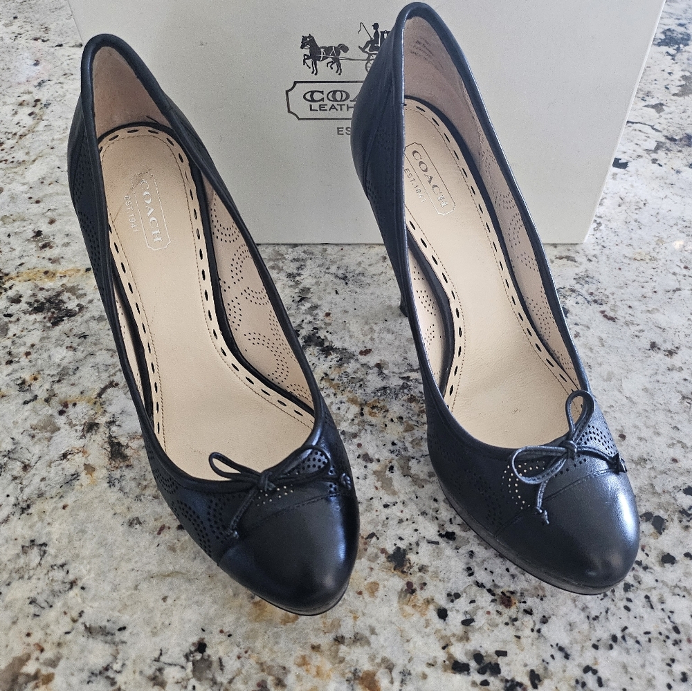 Coach Bethanie Black Leather Perforated Lazer Cut Pumps